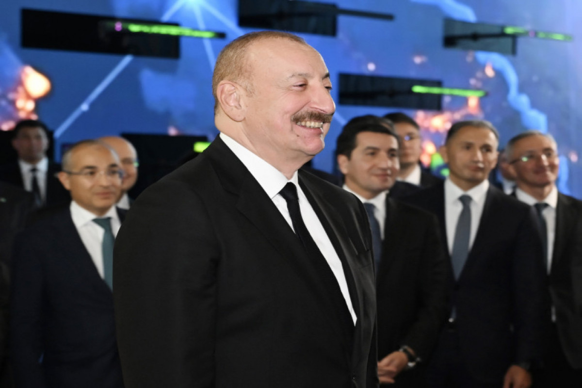 Astana : Les présidents Aliyev et Tokaïev visitent le Centre international d’IA « Alem.ai »