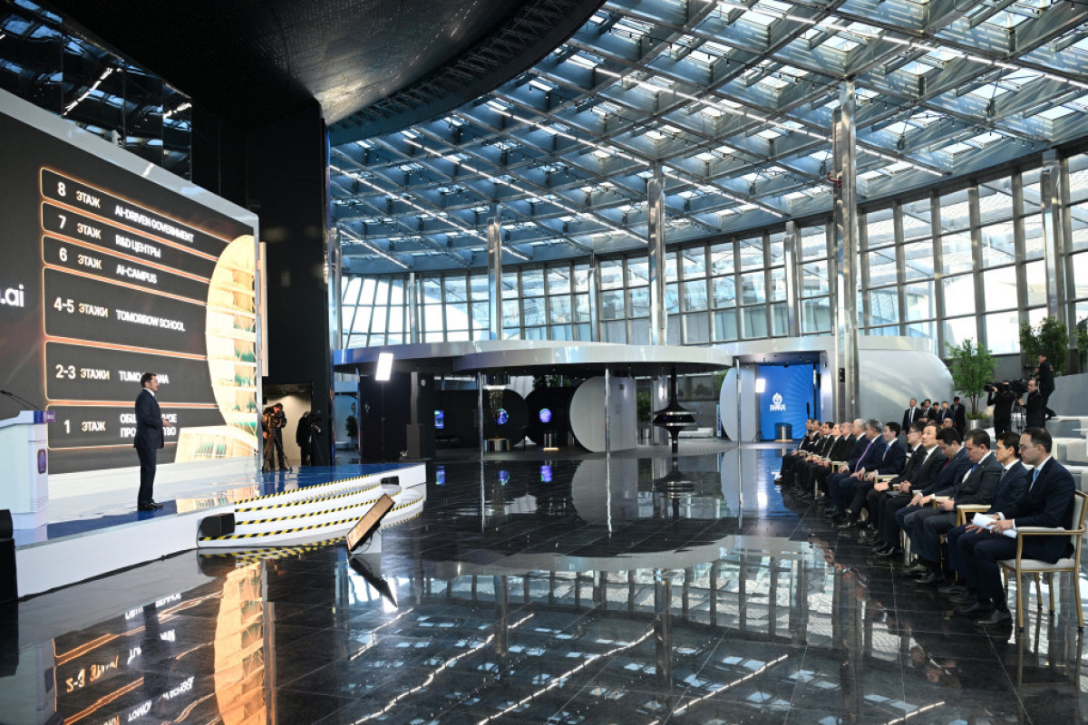 Astana : Les présidents Aliyev et Tokaïev visitent le Centre international d’IA « Alem.ai »