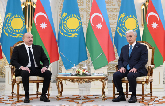 Président Ilham Aliyev et président kazakh Kassym-Jomart Tokaïev