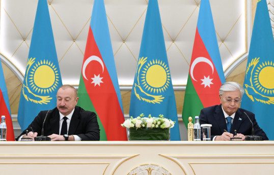 Échange de docuements entre l’Azerbaïdjan et le Kazakhstan