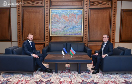 Ministres des Affaires étrangères, Djeyhoun Baïramov et Margus Tsahkna
