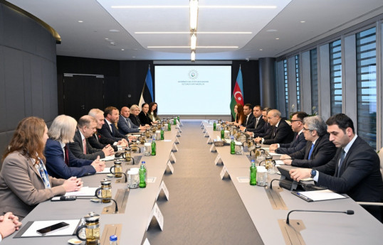 Rencontre des ministres azerbaïdjanais et estonien à Bakou