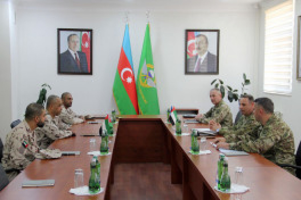 Visite du commandant des forces d'opérations spéciales des Émirats arabes unis en Azerbaïdjan