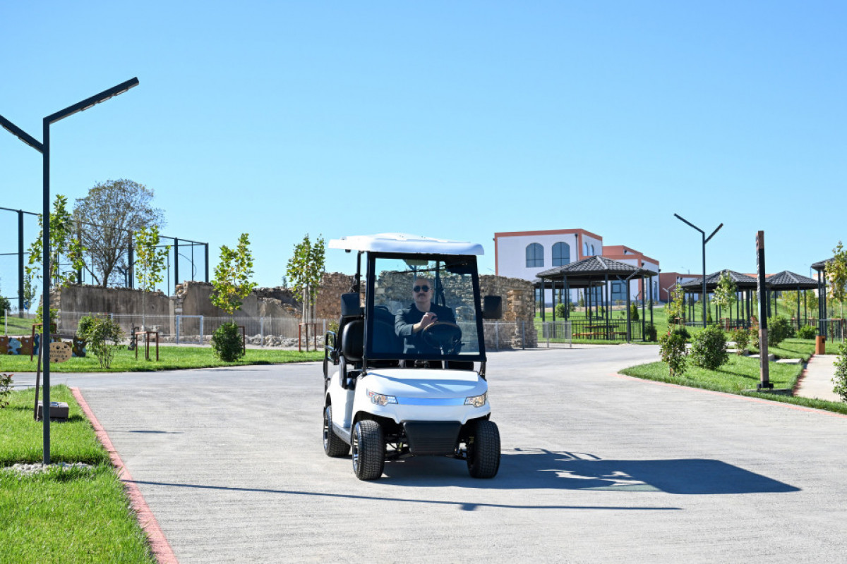 Ilham Aliyev assiste à l'inauguration de la première phase du village d'Horovlou de la région de Djabraïl