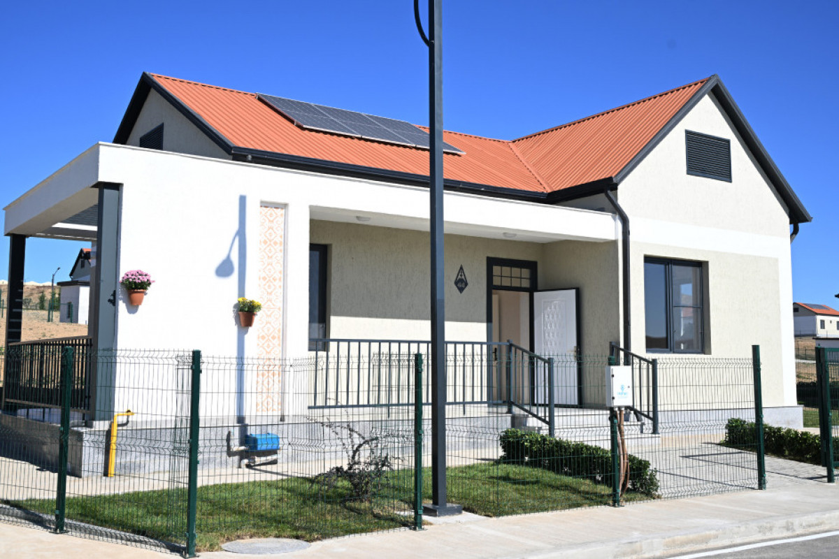 Ilham Aliyev assiste à l'inauguration de la première phase du village d'Horovlou de la région de Djabraïl