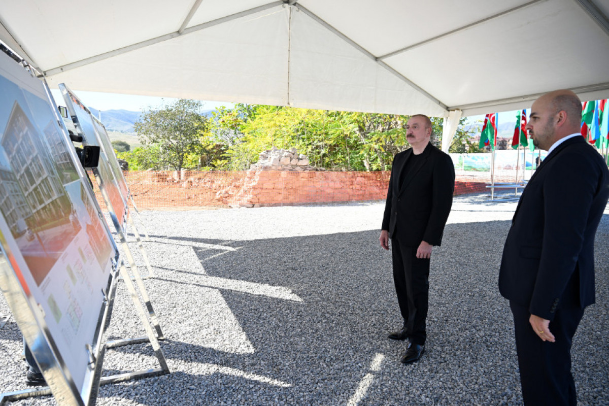 Pose de la première pierre des complexes résidentiels dans la ville de Djabraïl