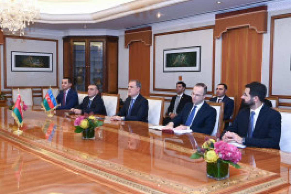 Les ministres des Affaires étrangères d'Azerbaïdjan et d'Oman ont discuté de la coopération bilatérale