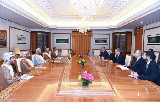 Les ministres des Affaires étrangères d'Azerbaïdjan et d'Oman ont discuté de la coopération bilatérale