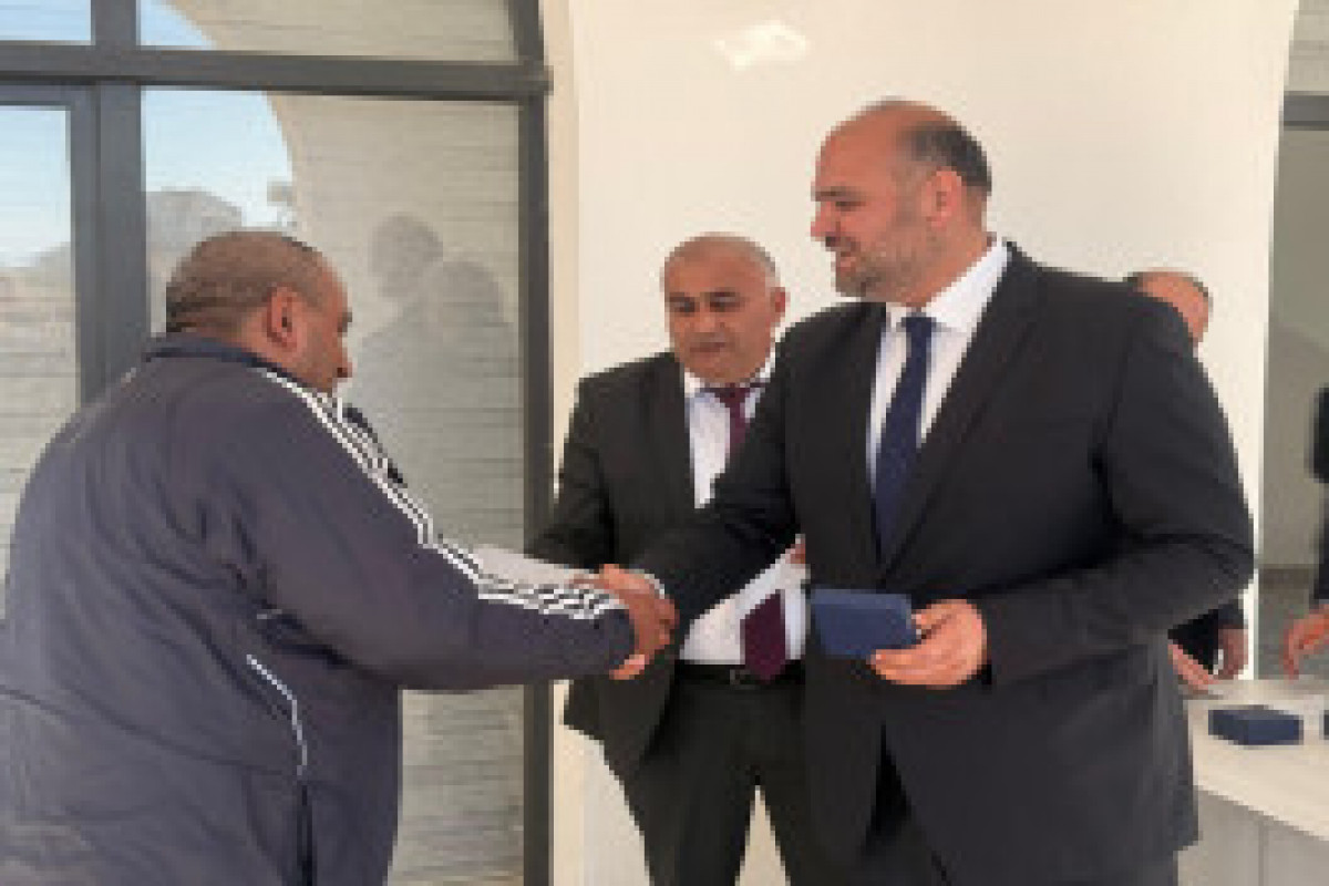 Aghdam : 24 autres familles reçoivent les clés de leurs nouvelles maisons