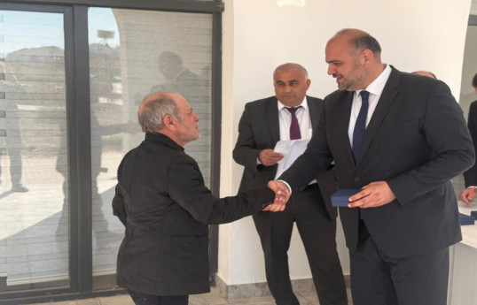 Aghdam : 24 autres familles reçoivent les clés de leurs nouvelles maisons