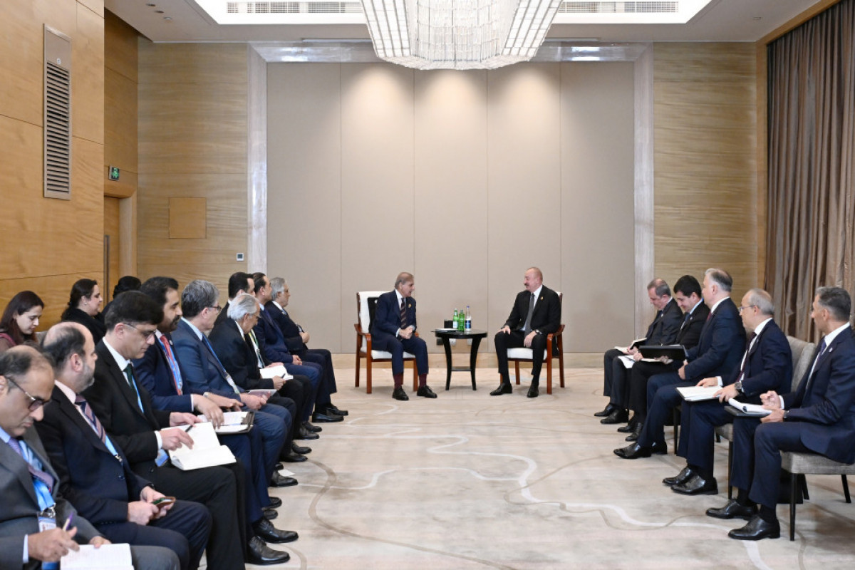 Entretien du président azerbaïdjanais avec le Premier ministre pakistanais à Tianjin