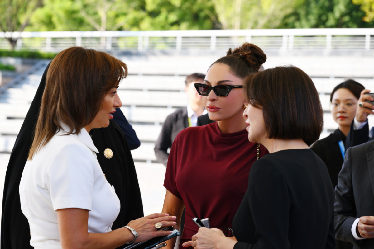 Mehriban Aliyeva prend part à une excursion en bateau avec les épouses des chefs d'État et de gouvernement participant à la réunion au format « OCS plus »