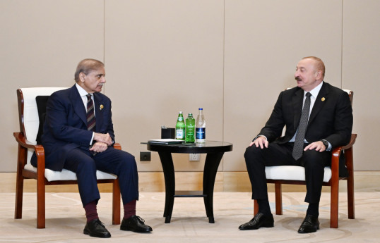 Entretien du président azerbaïdjanais avec le Premier ministre pakistanais à Tianjin