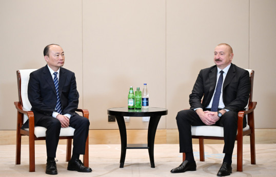 Le président azerbaïdjanais s’entretient avec le président de la China National Chemical Engineering Group Corporation (CNCEC)