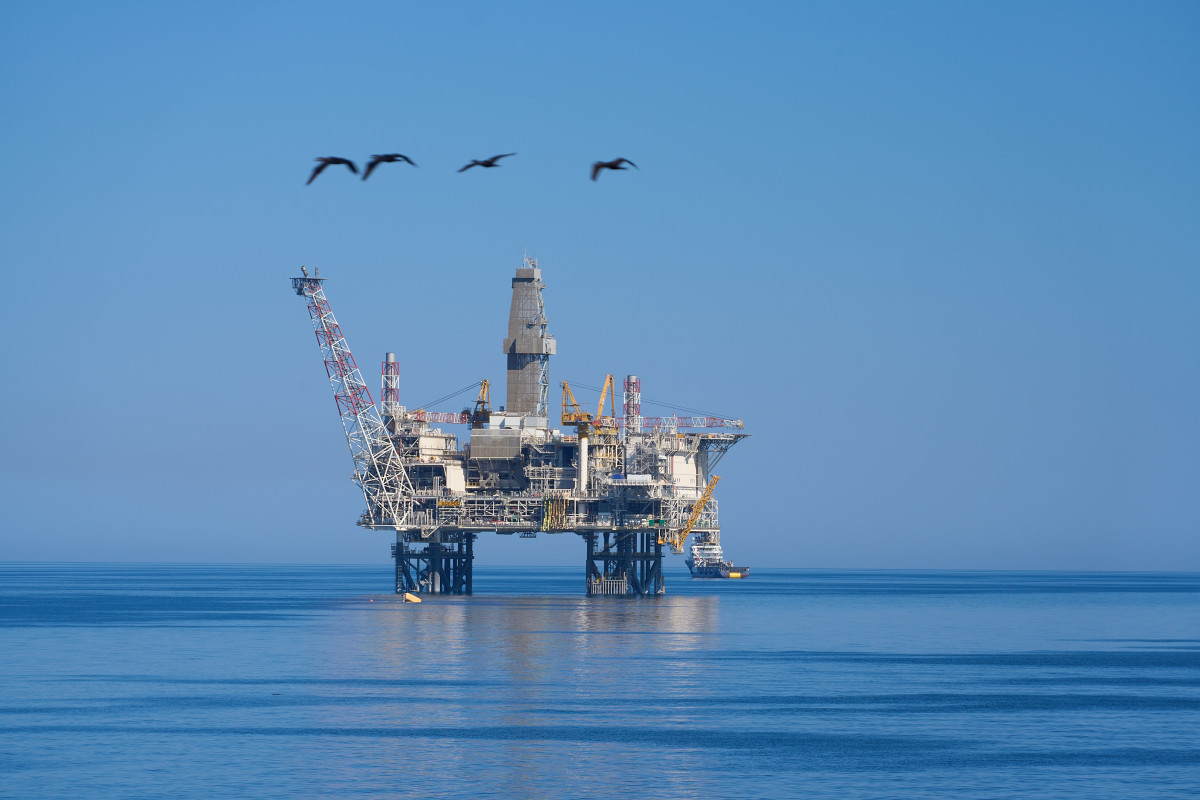 Le prix du baril de pétrole azerbaïdjanais en diminution sur les bourses