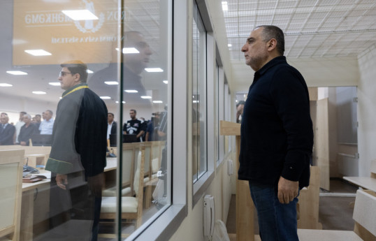 Les témoignages des victimes et des héritiers légaux des personnes tuées entendus lors du procès