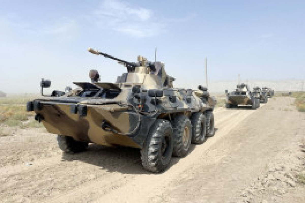 L'armée azerbaïdjanaise effectue des exercices de combat - VIDÉO 