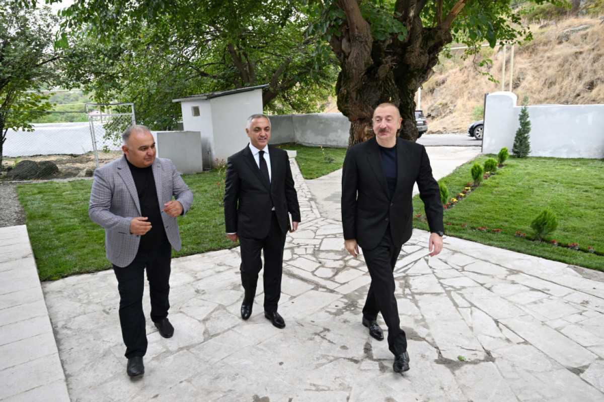 Le président azerbaïdjanais visite le village de Chouchakend de la région de Khodjaly