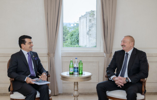 Le président azerbaïdjanais reçoit le directeur général de l’ICESCO à Choucha