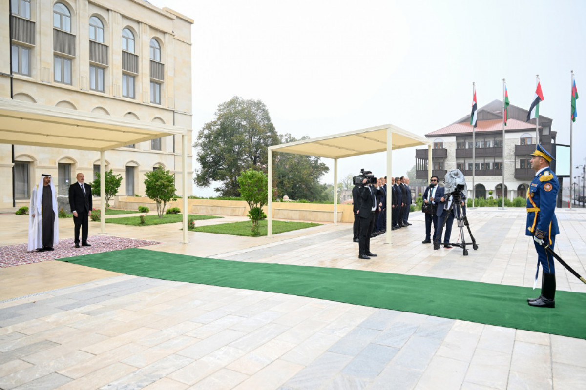 Cérémonie d’accueil officiel du président des Emirats arabes unis à Choucha