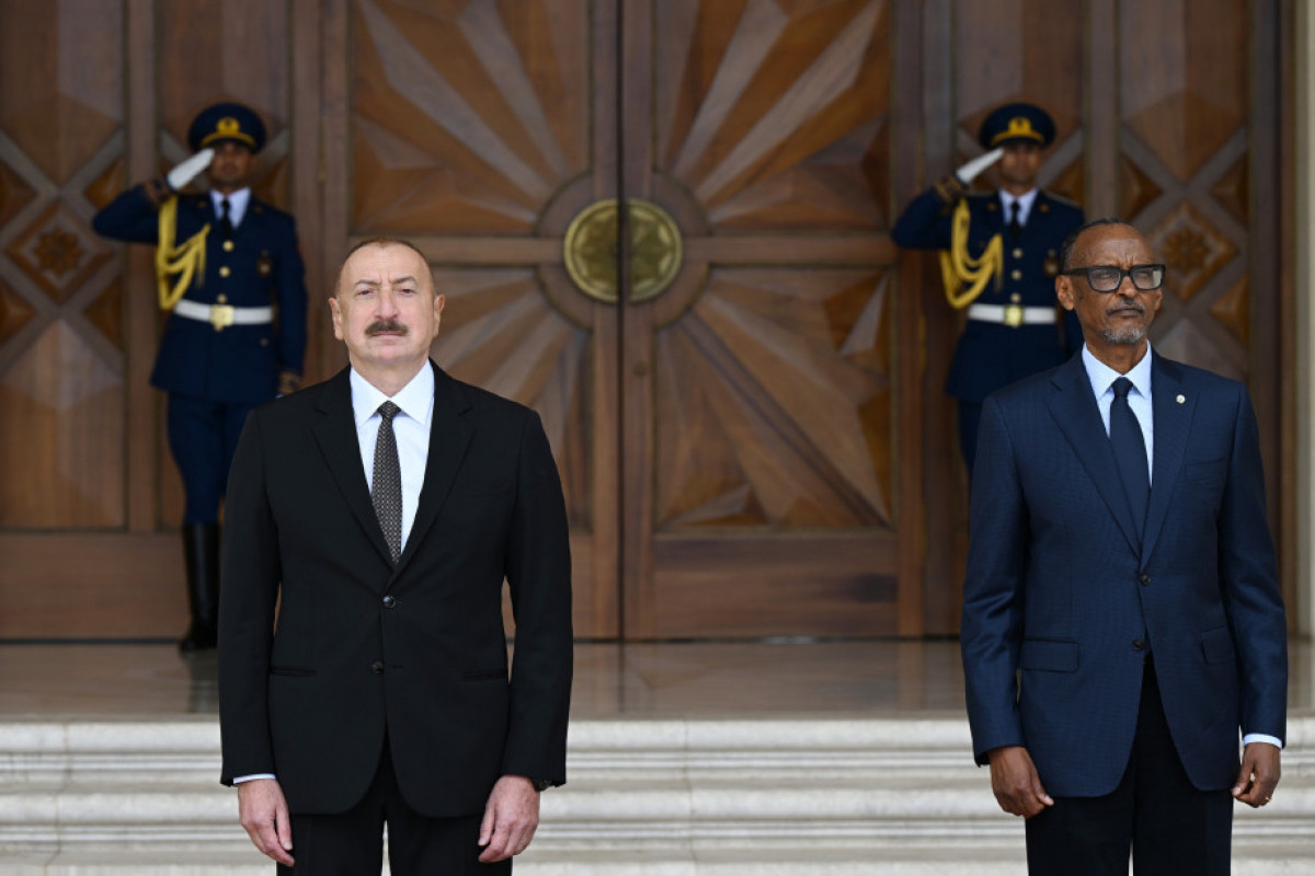 Cérémonie d’accueil officiel du président rwandais à Bakou