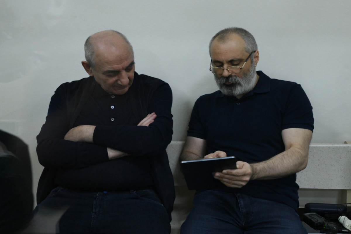 Lecture des documents liés au génocide de Khodjaly, à la tragédie de Garakend et à d'autres crimes lors du procès de citoyens arméniens