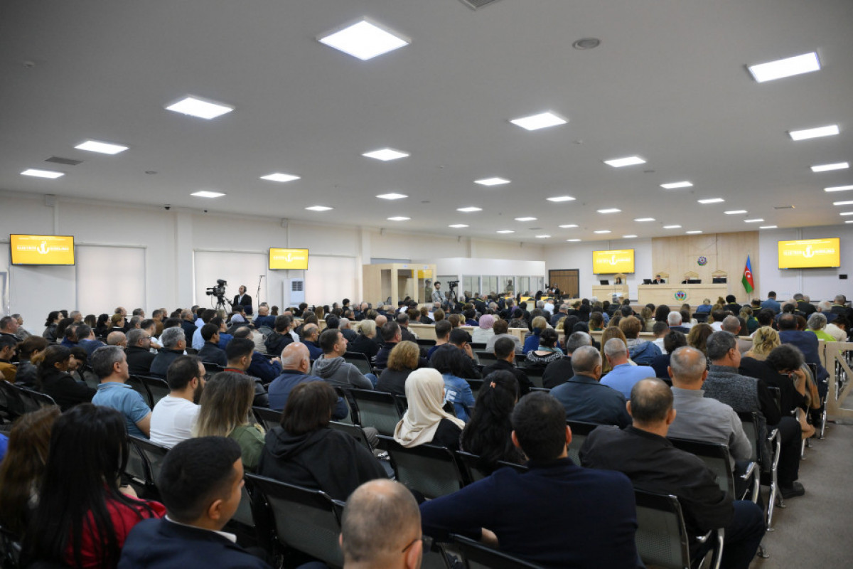 Lecture des documents liés au génocide de Khodjaly, à la tragédie de Garakend et à d'autres crimes lors du procès de citoyens arméniens