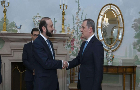Rencontre des ministres des Affaires étrangères azerbaïdjanais et arménien à New York
