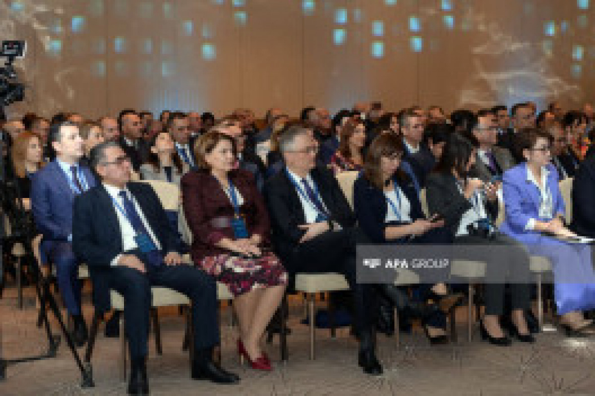 Bakou : 2e Forum des médias Azerbaïdjan-Ouzbékistan