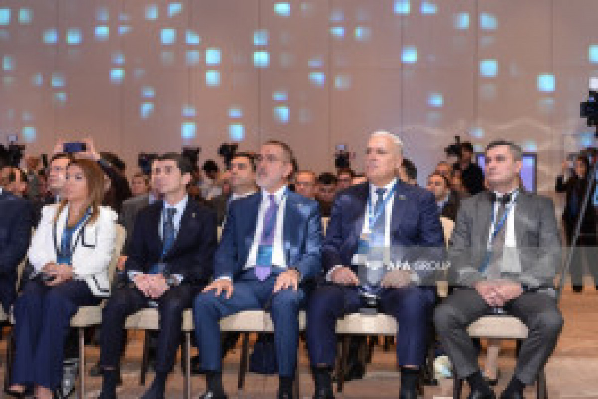 Bakou : 2e Forum des médias Azerbaïdjan-Ouzbékistan