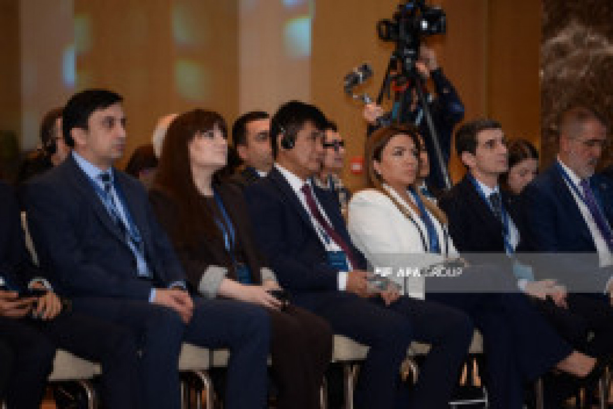 Bakou : 2e Forum des médias Azerbaïdjan-Ouzbékistan