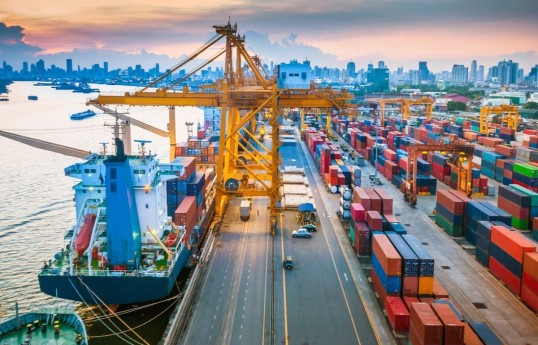 Le solde positif du commerce extérieur de l’Azerbaïdjan a presque doublé