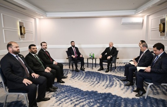 Président Ilham Aliyev a rencontré Ahmed Al-Charaa à Antalya