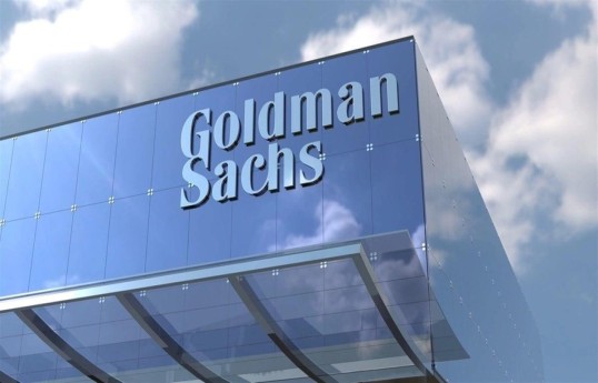 Goldman Sachs : la guerre avec l’Iran pourrait maintenir les prix du pétrole dans une fourchette de 100 à 115 dollars
