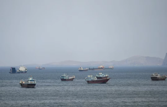 Ministre de la Guerre des États-Unis : ceux qui menacent la navigation maritime par le minage ou d’autres moyens seront pris pour cible et essuyés des tirs