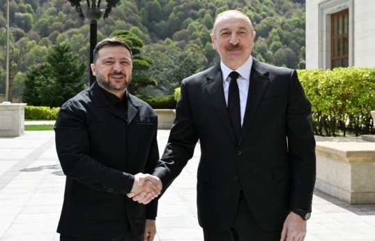 Les présidents de l'Azerbaïdjan et de l'Ukraine se sont entretenus en tête-à-tête -VIDÉO -ACTUALISÉ 