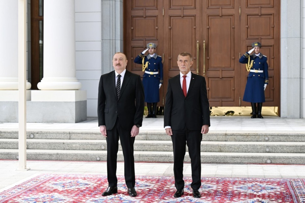 Une cérémonie officielle d’accueil du Premier ministre tchèque Andrej Babiš a eu lieu à Gabala