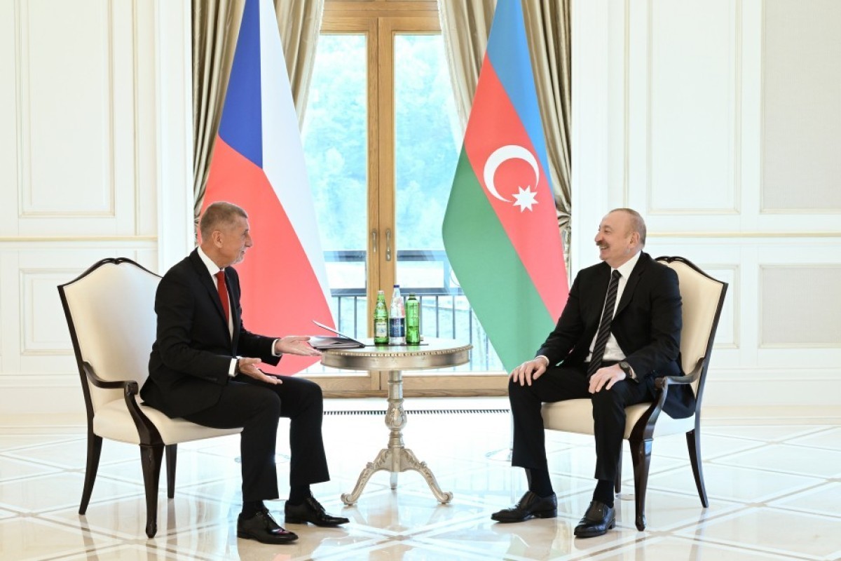 Une réunion en tête-à-tête s’est tenue à Gabala entre le président Ilham Aliyev et le Premier ministre de la République tchèque