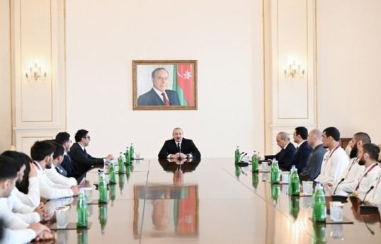Président Ilham Aliyev a reçu les lutteurs devenus champions par équipes lors du championnat d’Europe -ACTUALISÉ 