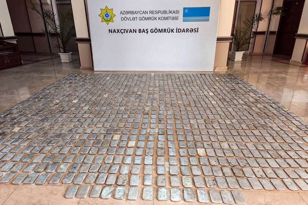 Les douaniers azerbaïdjanais ont découvert plus de 112 kg d`héroïne dans un camion transportant une cargaison de l`Iran vers l`Allemagne
