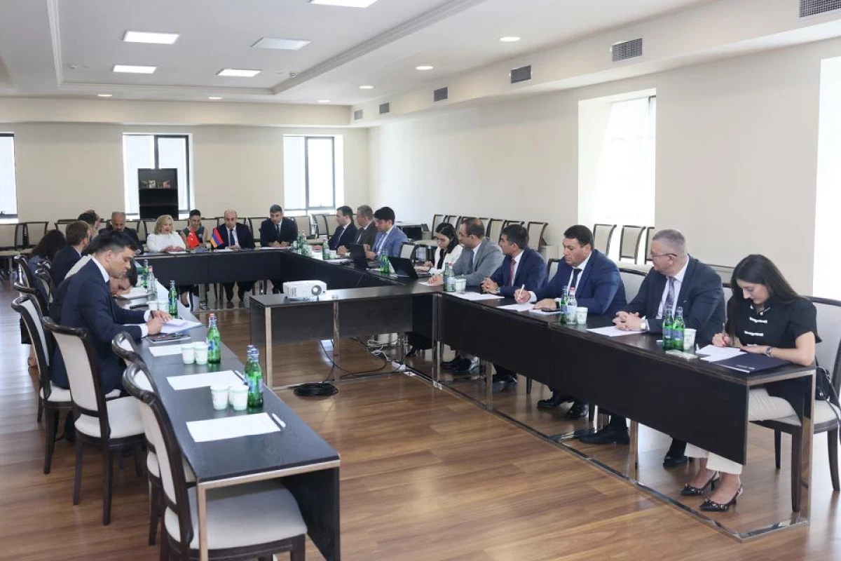 Arménie et la Turquie ont discuté de la restauration du pont d’Ani