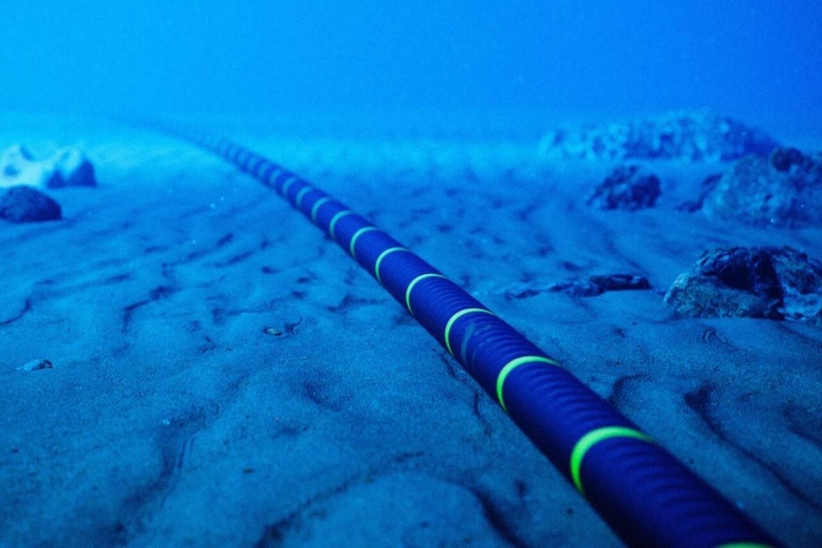 Les travaux de construction de la partie sous-marine de la liaison en fibre optique transcaspienne reliant le Kazakhstan et l`Azerbaïdjan sont désormais terminés