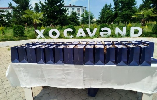 39 familles ont été relogées dans deux villages de la région de Khojavend, et les clés des logements leur ont été remises