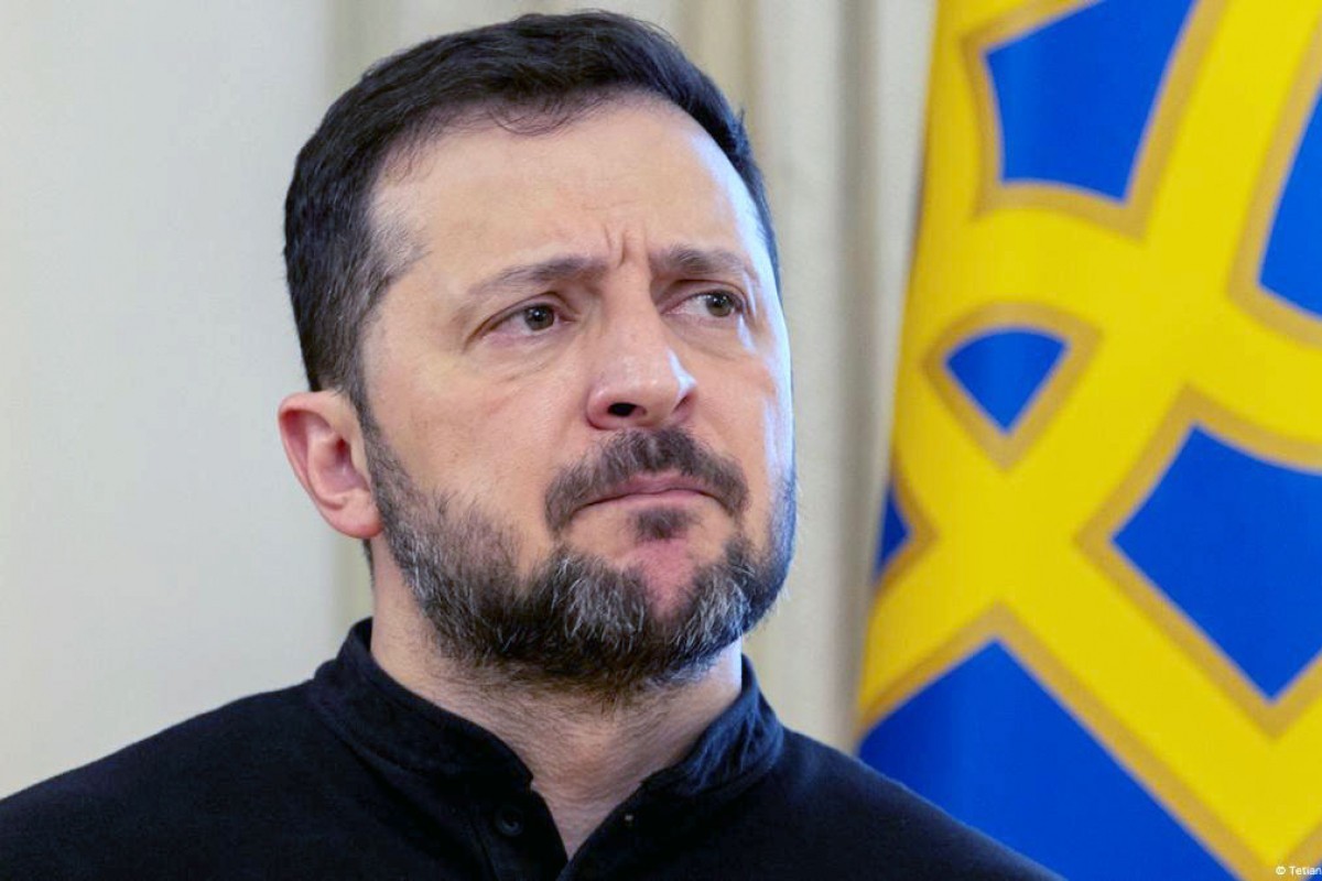 Zelensky : Des drones ukrainiens ont frappé une raffinerie de pétrole et un aérodrome militaire en Russie, à 1 600 km de la frontière