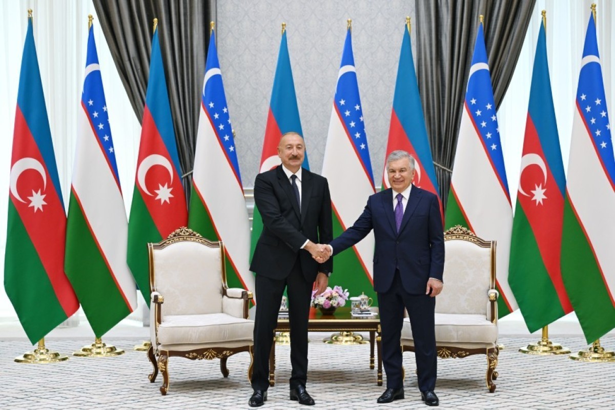 La visite d’État du président de l’Azerbaïdjan en Ouzbékistan est au cœur de l’actualité des médias ouzbeks
