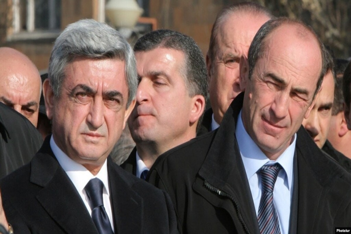 Un politologue arménien : L’Azerbaïdjan pourrait avoir de sérieuses questions à poser à Kotcharyan et Sarkissian
