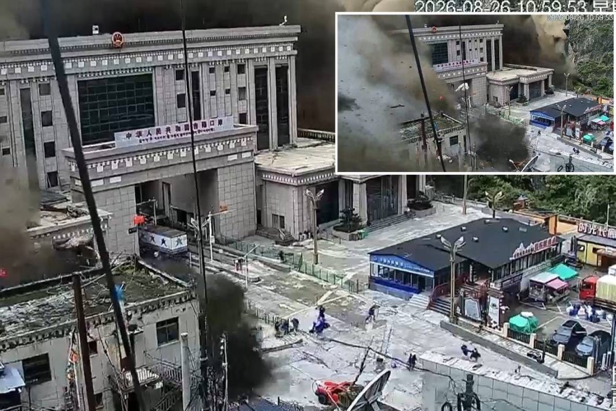 Une inondation a emporté un poste-frontière entre la Chine et le Népal : 17 morts et près de 400 blessés-<span class="red_color">VIDÉO