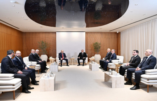 Président Ilham Aliyev et Pashinyan ont discuté du TRIPP, et les mesures de construction de la confiance entre les pays seront étendues
