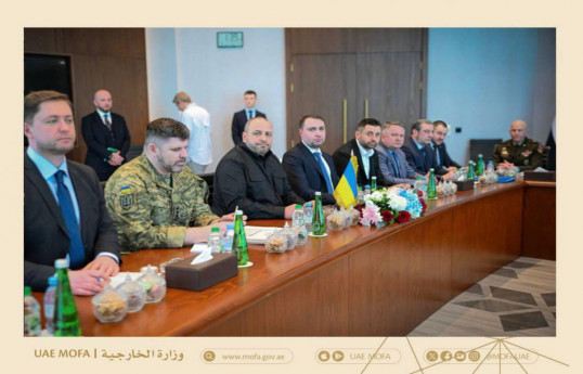 À Abou Dhabi, les pourparlers se poursuivent entre l’Ukraine, les États-Unis et la Russie