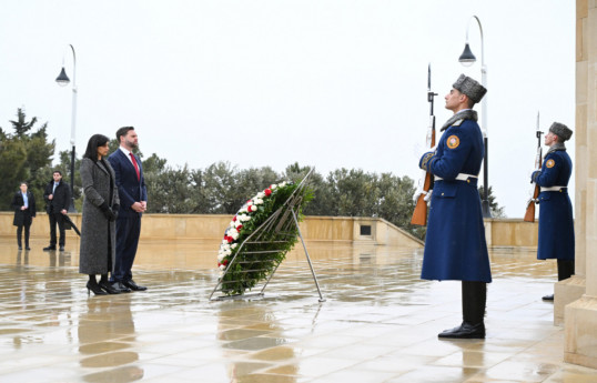Ambassade : la visite de l'Allée des Martyrs de Vance est une expression du respect envers les sacrifices du peuple azerbaïdjanais